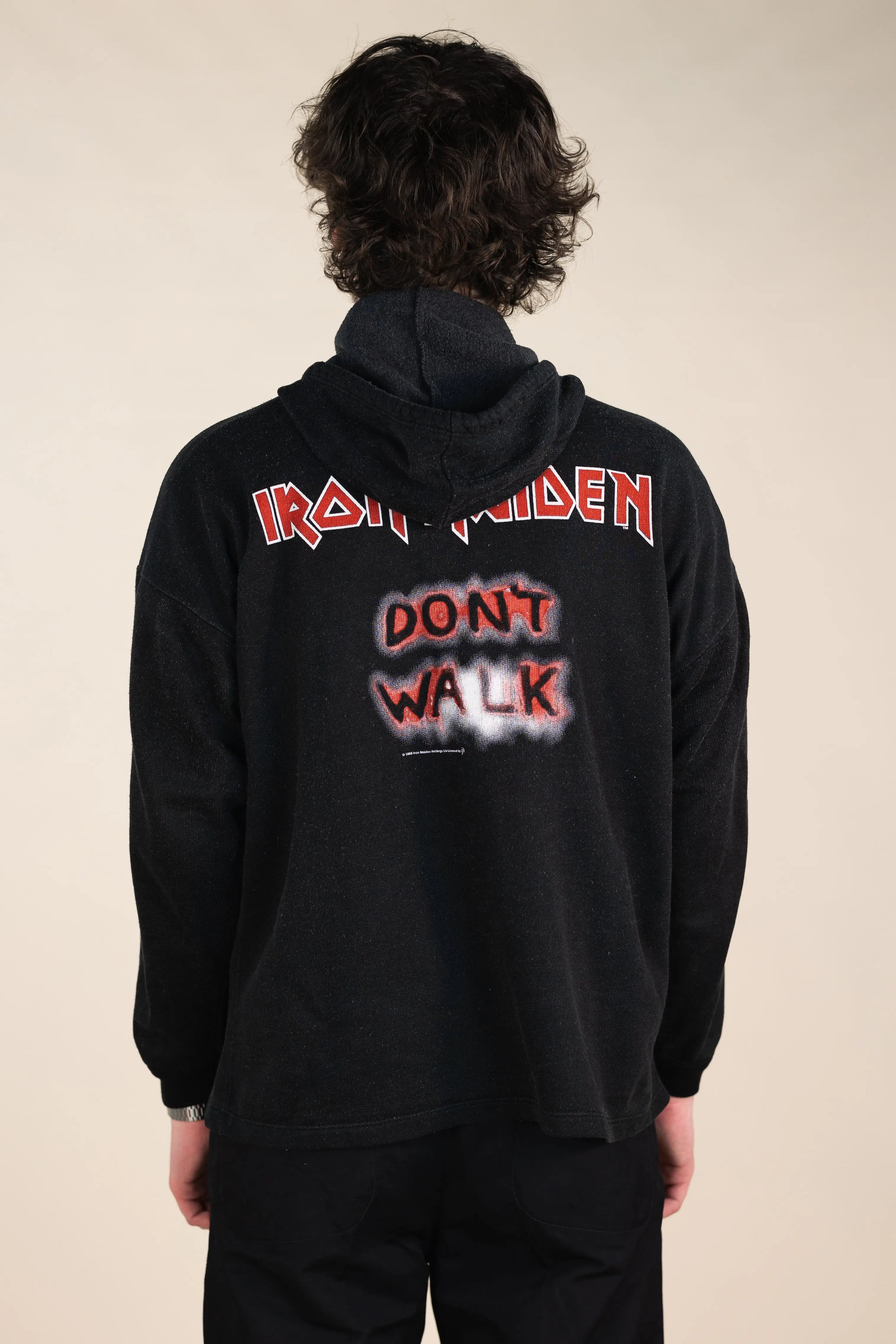 Unknown - Hoodie- ThriftTale.com - Vintage and second handclothing