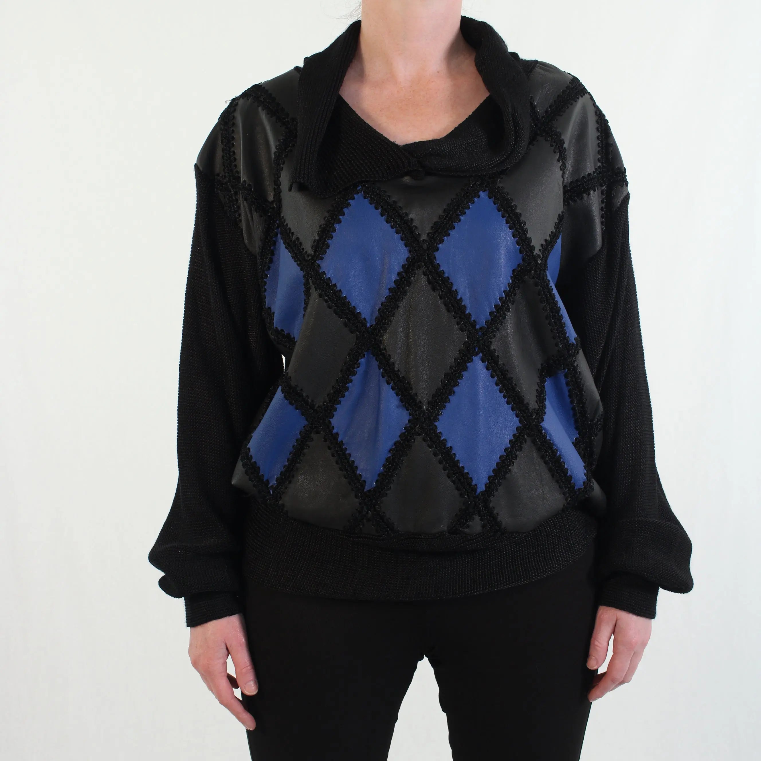 Unknown - Knitted Jumper with Leather Details- ThriftTale.com - Vintage and second handclothing