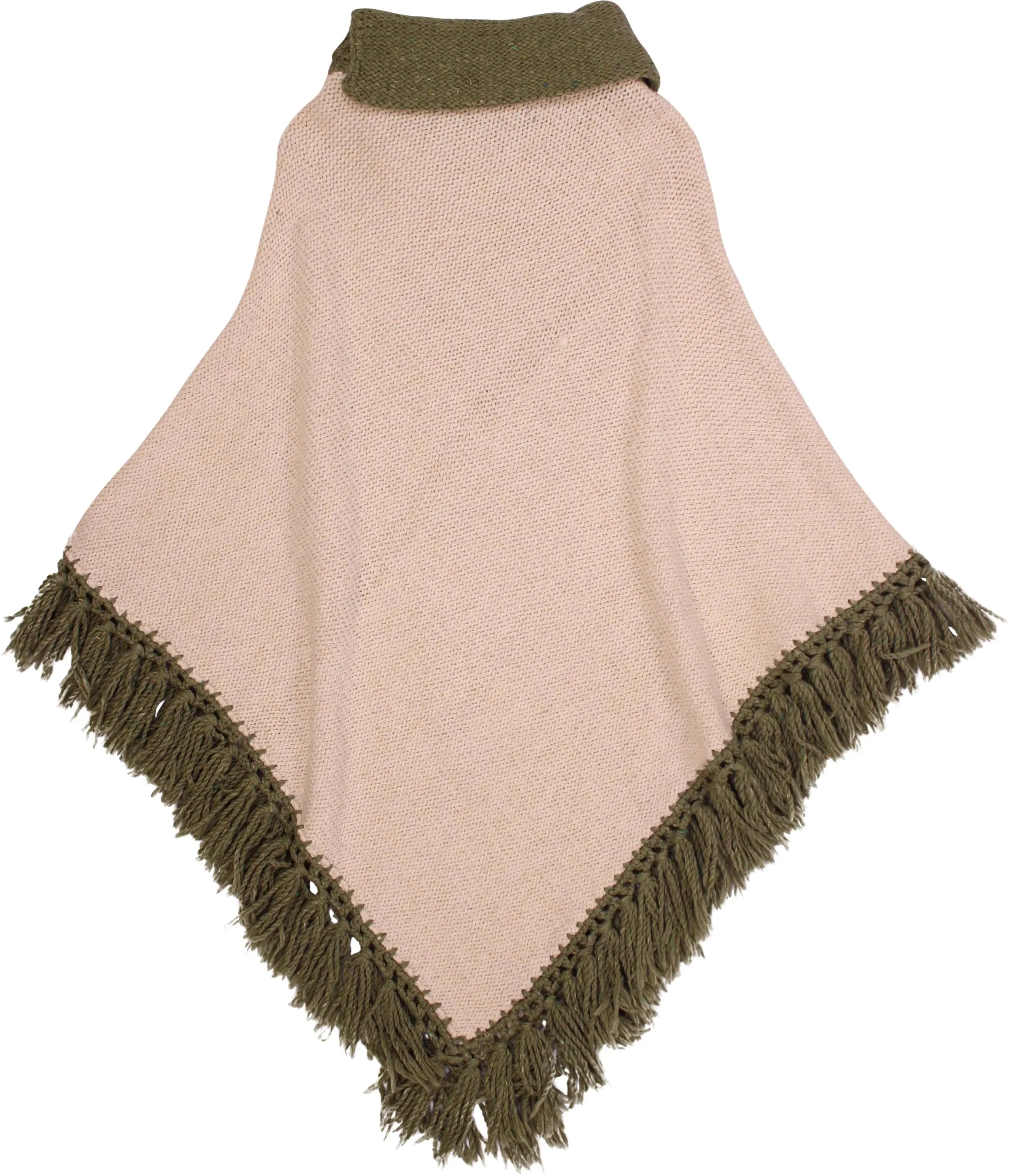 Unknown - Knitted Poncho- ThriftTale.com - Vintage and second handclothing
