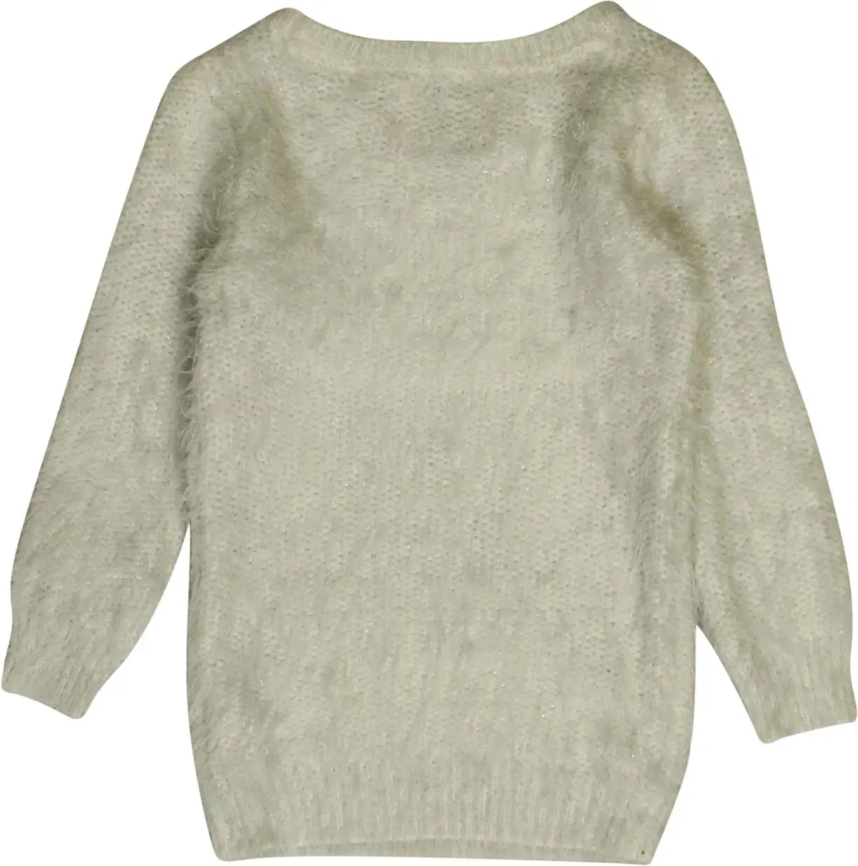 Young Dimension - White Fluffy Sweater- ThriftTale.com - Vintage and second handclothing