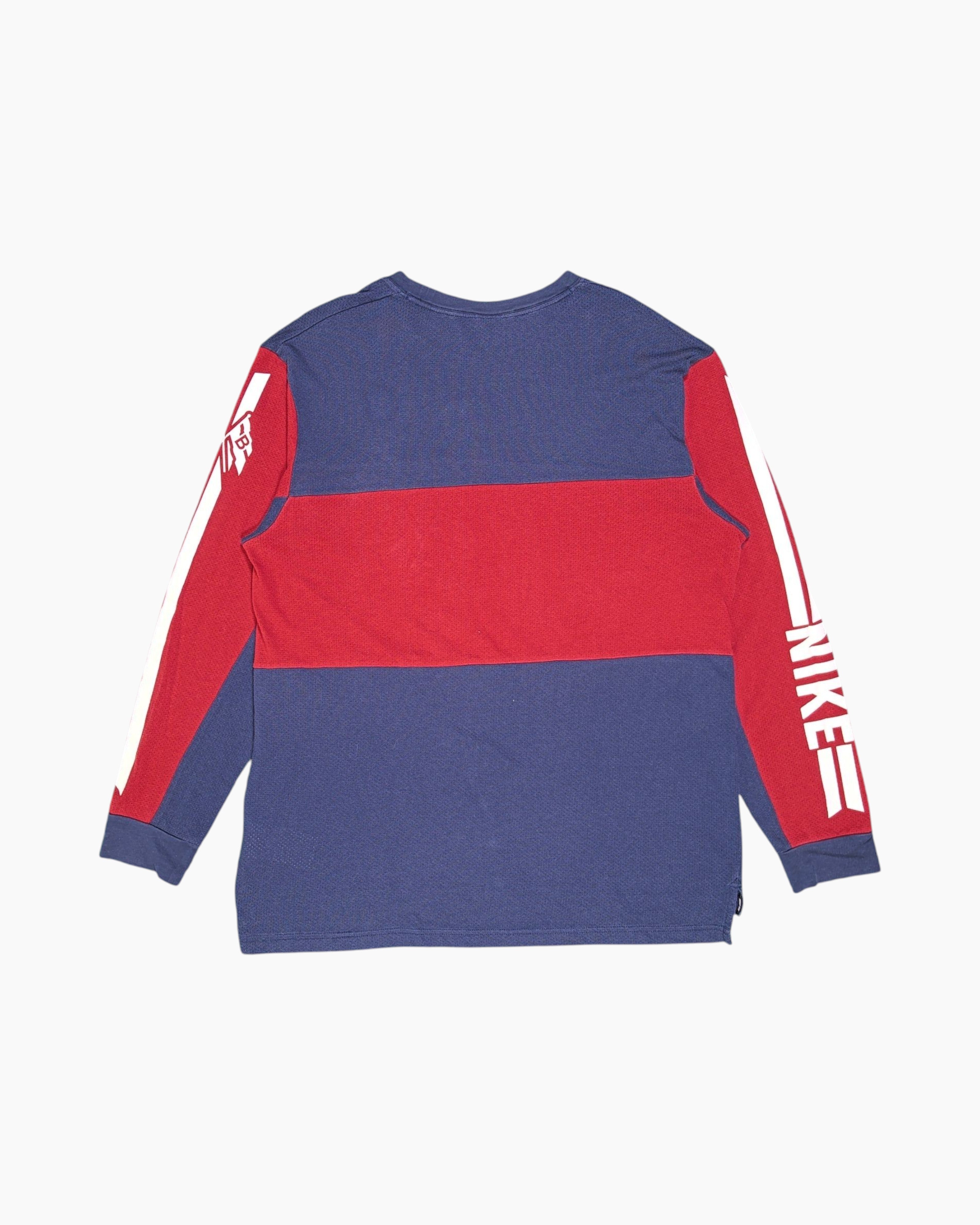 Back Pre-owned NIKE SB Long Sleeve Graphic Crewneck – Navy Contrast Panel