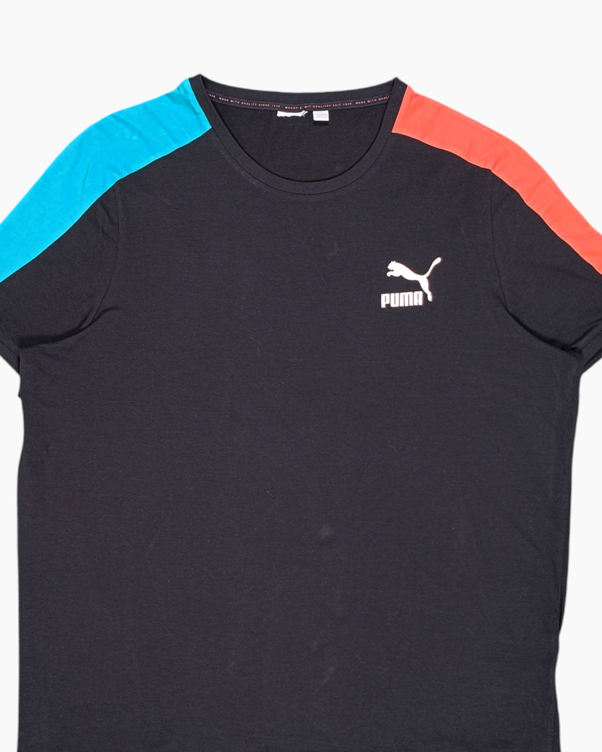 Front-detail-1 Pre-owned PUMA Graphic T-Shirt – Black Printed Logo