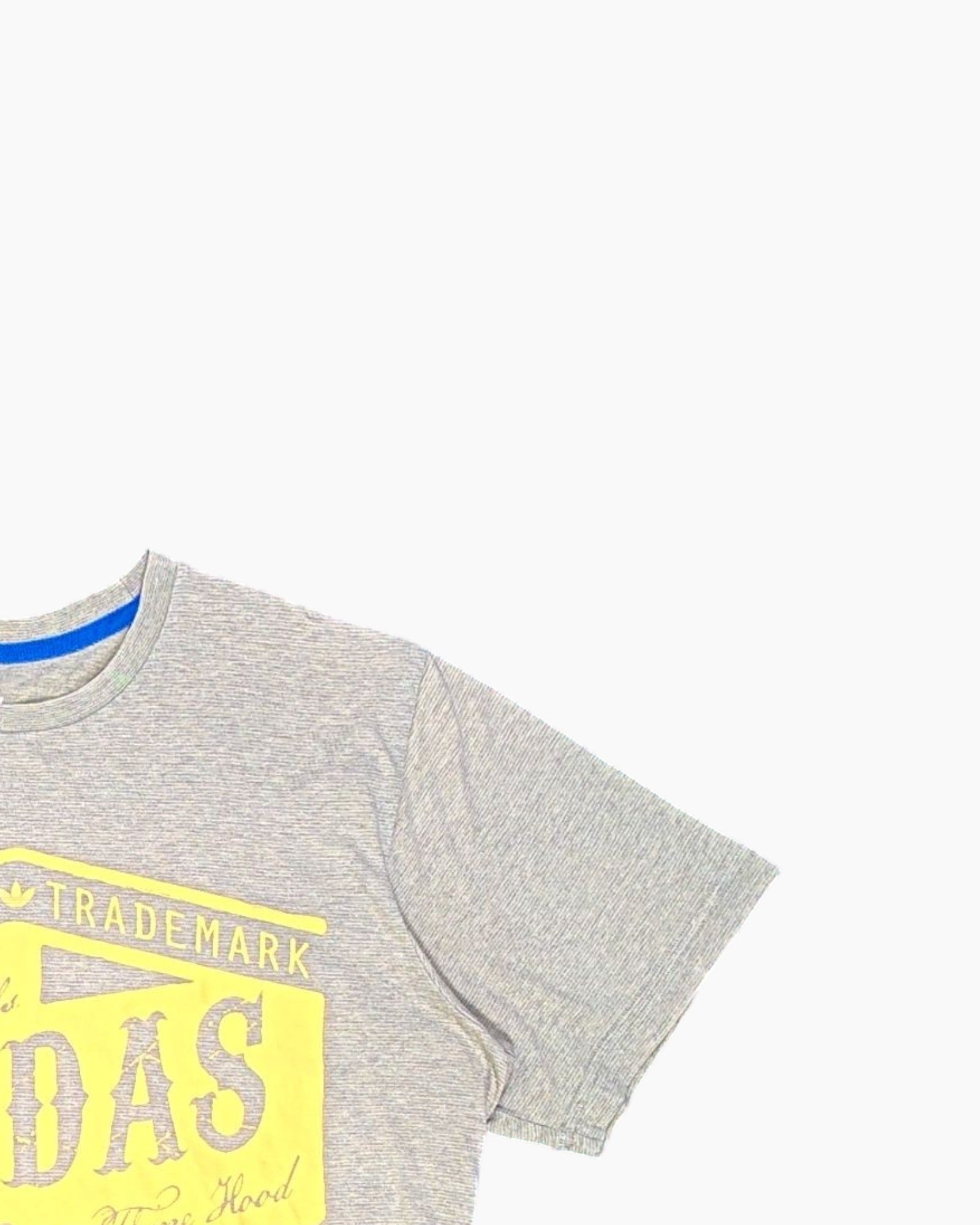 Front-detail-2 Pre-owned adidas Graphic T-Shirt – Green Printed Logo