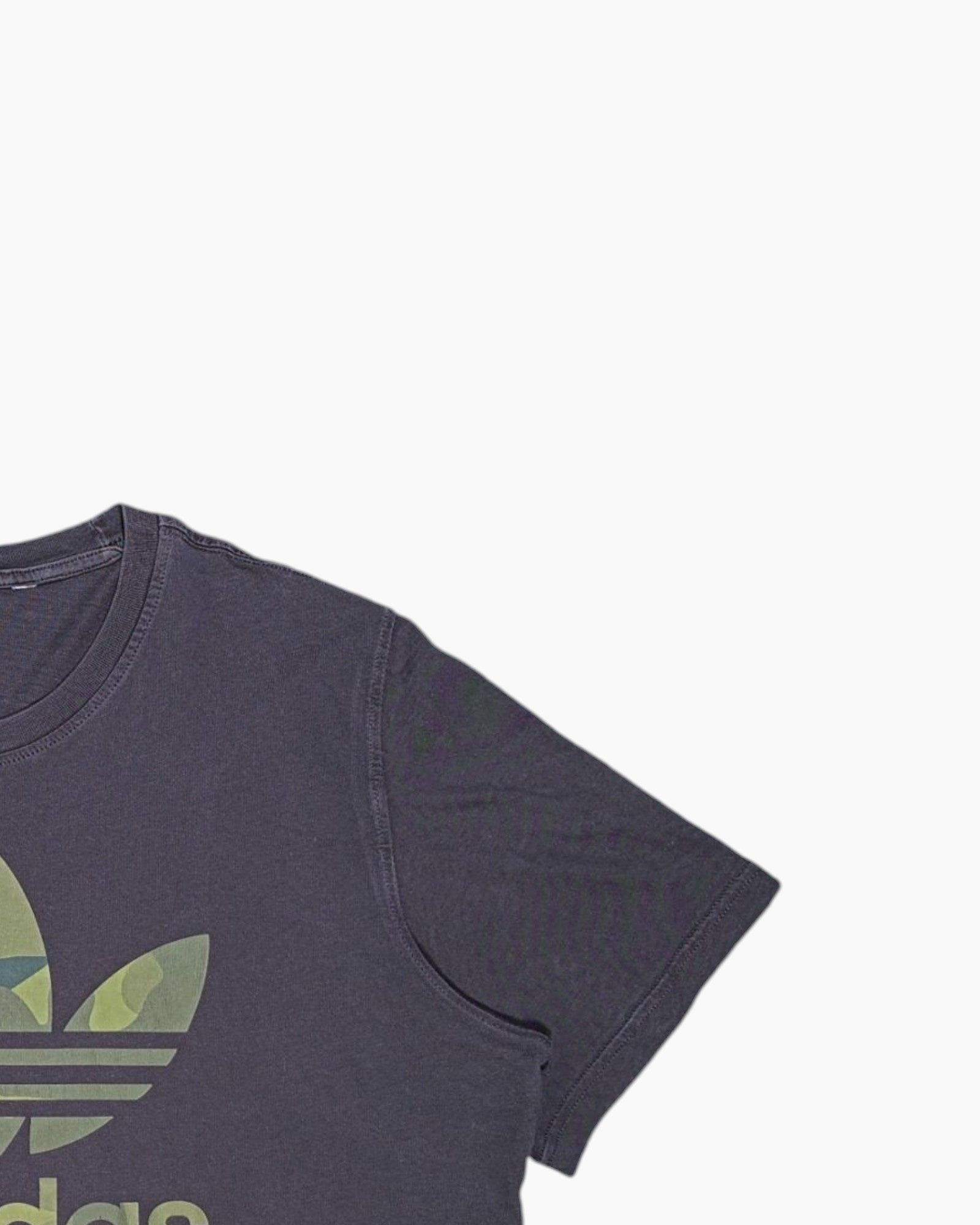 Front-detail-2 Pre-owned adidas Graphic T-Shirt – Black Vertical Trefoil Print